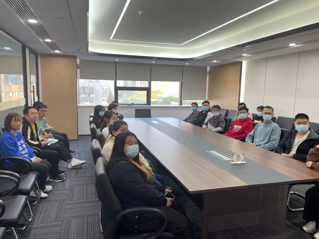 161916704.jpeg 2.jpeg